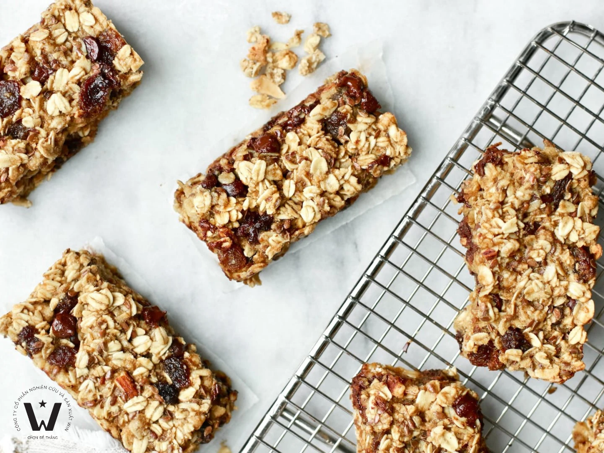 Công đoạn phối trộn và tạo hình trong sản xuất granola